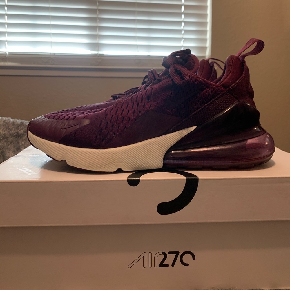 women’s nike 270